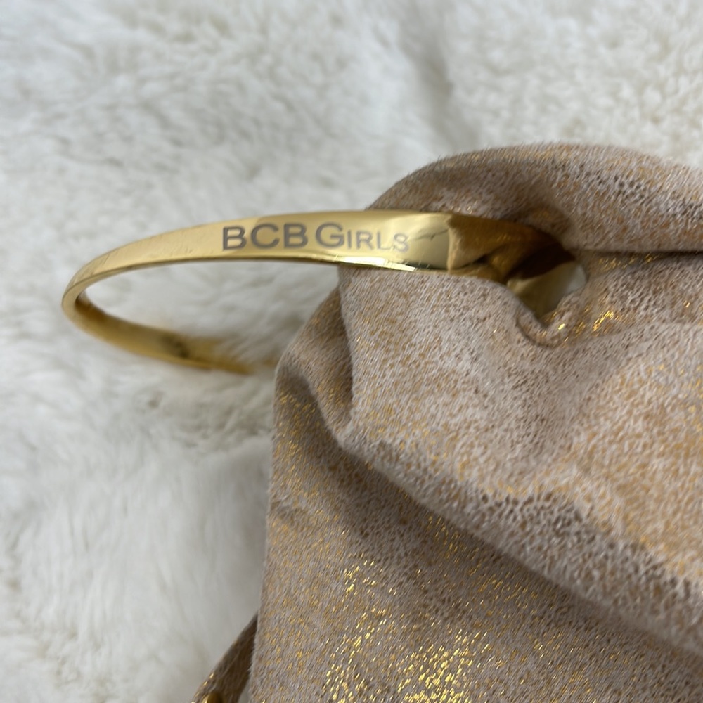 Bracelet hobo bag, BCBGirl gold vegan faux leather gold boho bag - Picture 15 of 16